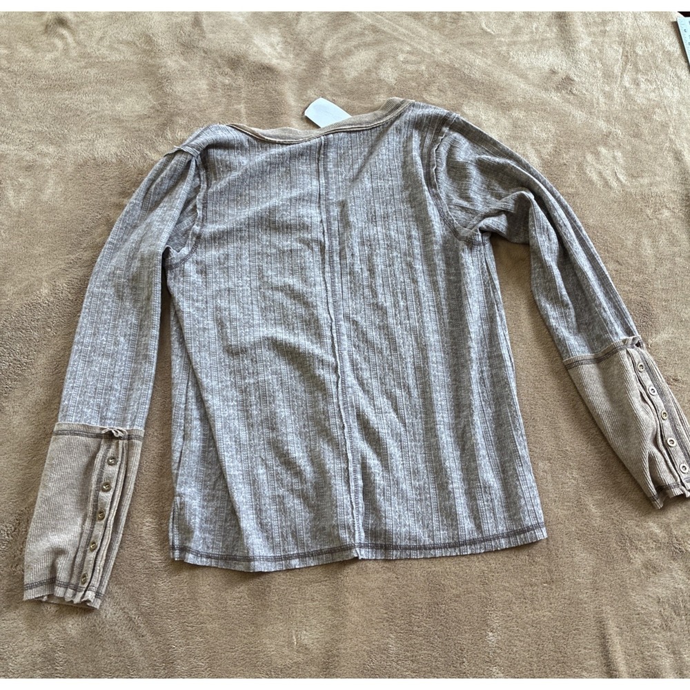 Women's Top Large Grey Waffle Knit Button Sleeve Cozy Vibes Grunge Indie Sleaze - Picture 13 of 13